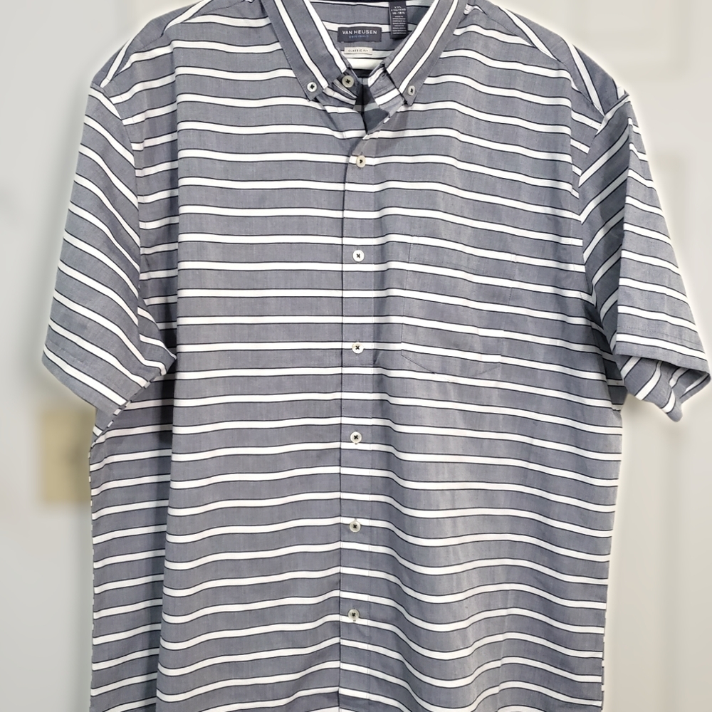 Van Heusen Men's Classic Fit Short Sleeve Button Up Shirt, Stripped Grey & White